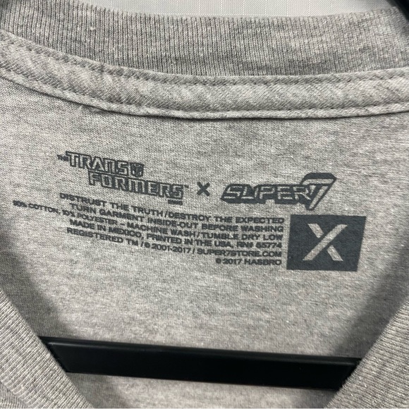 Transformers Super 7 men’s tee Autobots and Decipticons men’s tee Size XL - Picture 4 of 5